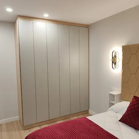 Centro Caveda Apartmanhotel 4*