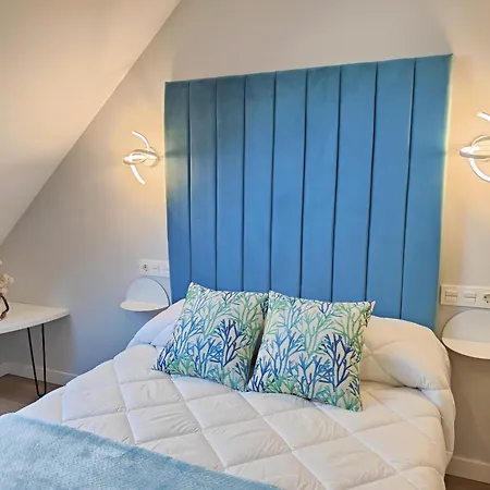 Apartmanhotel Centro Caveda 4*