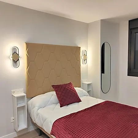 Centro Caveda Aparthotel Oviédo