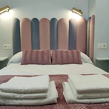 Aparthotel Centro Caveda 4*