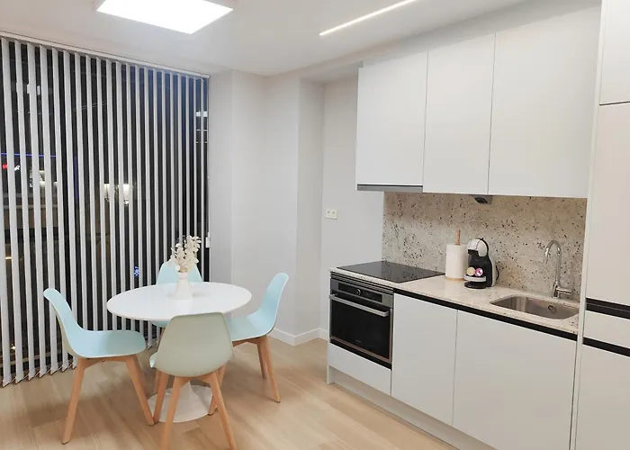 Centro Caveda Οβιέδο