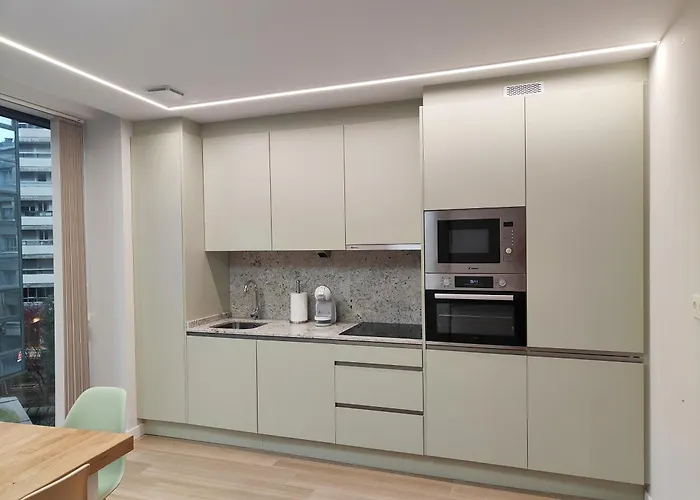 Aparthotel Centro Caveda 4*