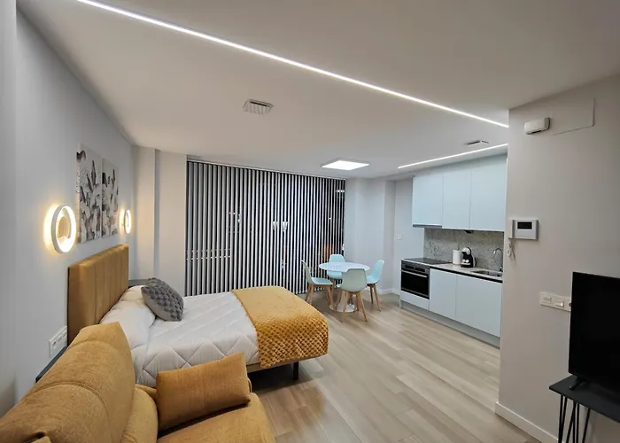 Centro Caveda Aparthotel Oviédo