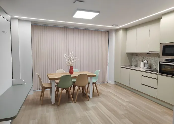 Centro Caveda Οβιέδο